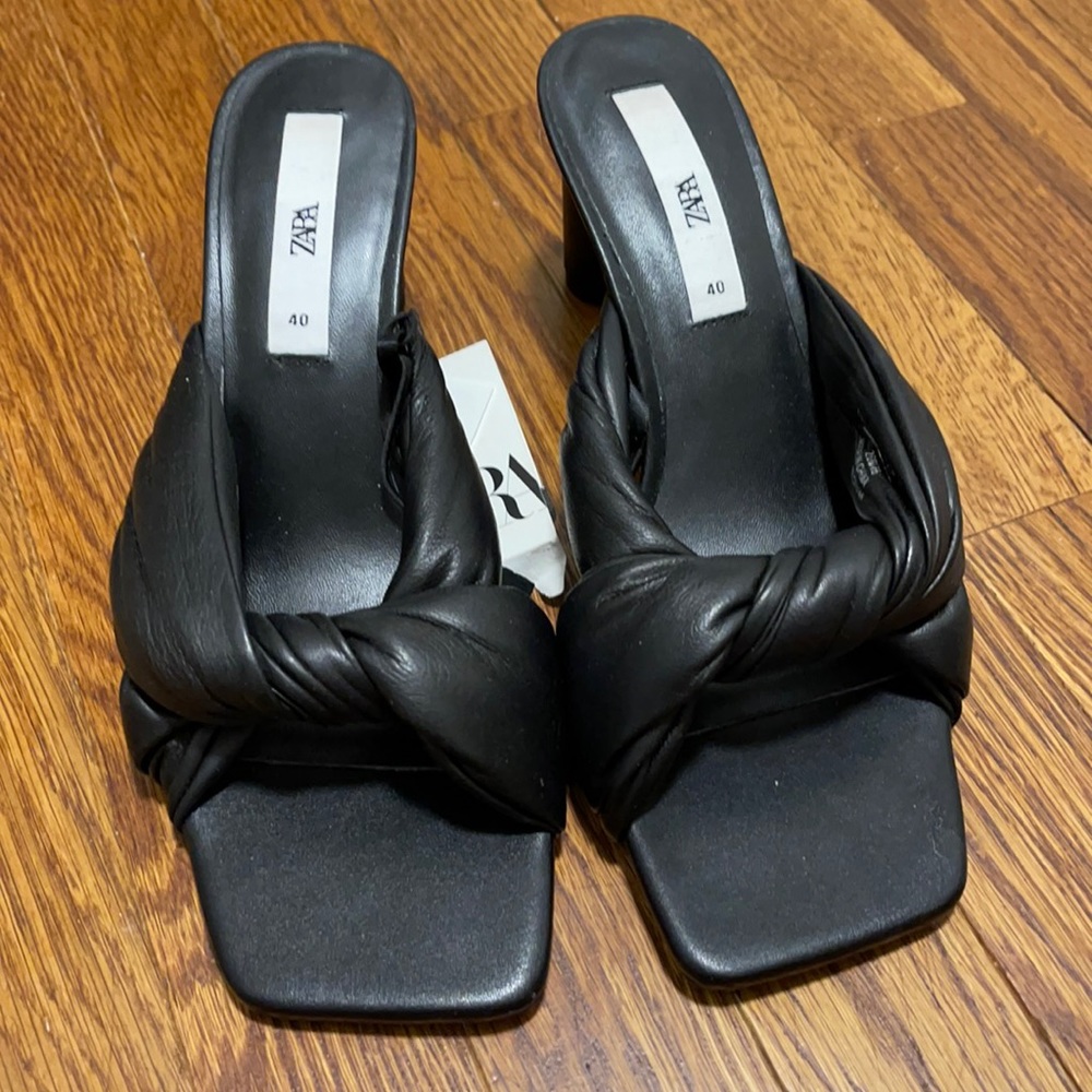 Brand New! Zara Women’s Quilted Leather Mules